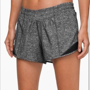 COPY - Lululemon Hottie Hot Shorts 4”